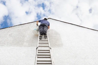 Peinture extérieure à Saint-Estèphe — façades et ravalement